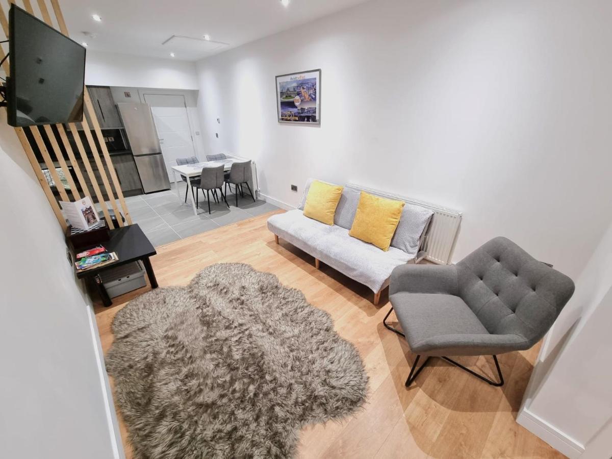 Lmk, Spacious 1 Bedroom Ground Floor Apartment, Ev Charger, Free Parking Wi-Fi, Great Location Белфаст Екстер'єр фото
